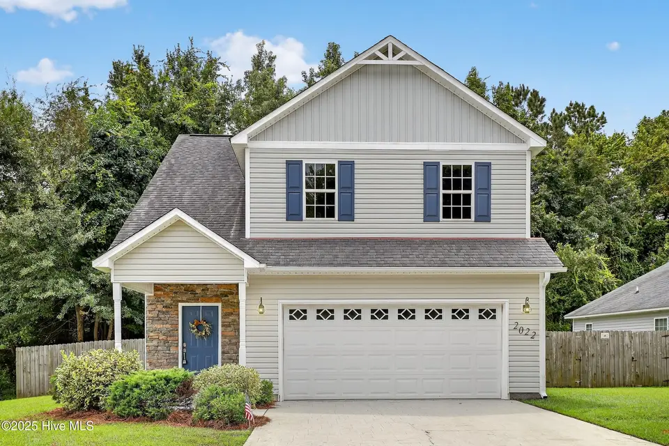 2022 W T Whitehead Drive, Jacksonville, NC 28546 – photo 1 of 32: Front