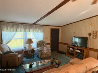 245 Lake Drive SW, Supply, NC 28462 — 3-bedroom manufactured home in Riverside, Supply, NC, photo 4 of 27