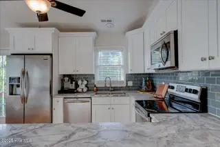 7215 Sound Drive, Emerald Isle, NC 28594 – photo 14: 20-7215_Sound_Dr-12