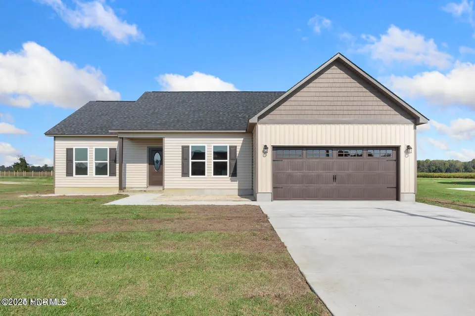 128 Brown Road, Jacksonville, NC 28540 – photo 1 of 25: 1