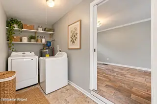 811 Little John Avenue, Jacksonville, NC 28546 — 3-bedroom home in Sherwood Forest, Jacksonville, NC, photo 9 of 24: Laundry Room
