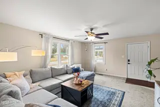 809 Barn Street, Jacksonville, NC 28540 – photo 5: 425A8767