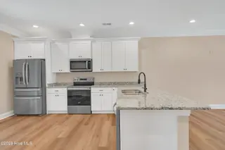 124 NW 11th Street, Oak Island, NC 28465 – photo 13: 124 NW 11th St (13)