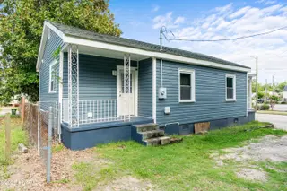 917 Wooster Street, Wilmington, NC 28401 – photo 2: 020-917WoosterStreet-Wilmington-NC-28401