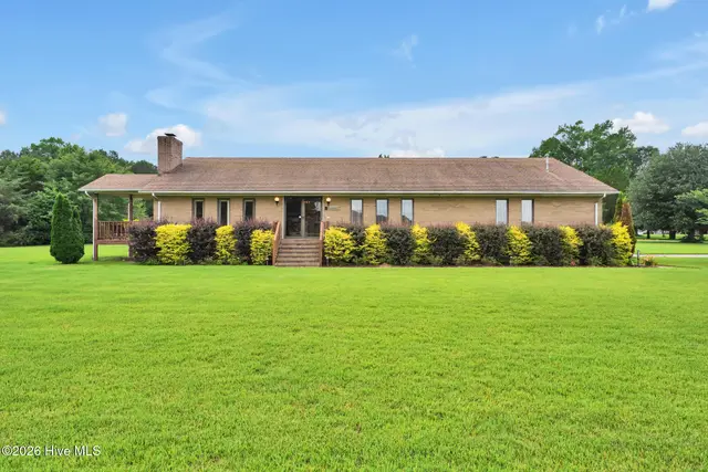 12285 Us Highway 421, Burgaw, NC 28425