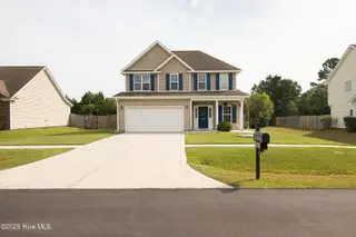 226 Silver Hills Drive, Jacksonville, NC 28546 — 3-bedroom home in Sterling Farms, Jacksonville, NC, photo 2 of 41: DSC_5732