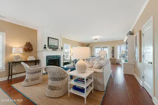 122 Front Street & Slip #5, Beaufort, NC 28516 — 4-bedroom home, Beaufort, NC, photo 16 of 63: Open concept living with fireplace