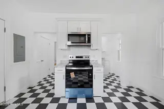 612 W Main Street, Elizabeth City, NC 27909 – photo 20: 612 W Main Kitchen 2