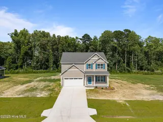 815 Lawson Court, Greenville, NC 27858 – photo 13: 13-web-or-mls-815 Lawson Court EX 011