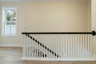 509 S 5th Avenue, Wilmington, NC 28401 – photo 23: Upstairs Landing