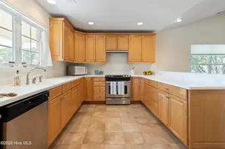 7768 Cypress Island Drive, Wilmington, NC 28412 — 3-bedroom home in Cypress Island, Wilmington, NC, photo 5 of 58: DSC03484