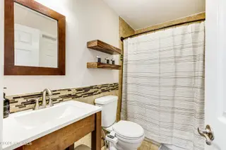 207 Saint Luke Court, Wilmington, NC 28409 — 2-bedroom waterfront townhome in Caneel Cove, Wilmington, NC, photo 21 of 44: 207 St. Luke-19