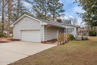 400 Country Club Drive, Jacksonville, NC 28546 – photo 4: 6-web-or-mls-400 Country Club Dr. 99