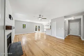 404 Porters Neck Road, Wilmington, NC 28411 — 3-bedroom home, Wilmington, NC, photo 9 of 43