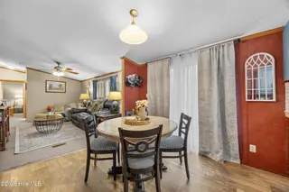 1221 Arvida Spur Road, Rocky Point, NC 28457 – photo 16: 19_dining area