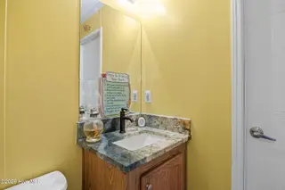 121 Bogue Forest Court, Newport, NC 28570 – photo 11: 22-web-or-mls-IMG_7107