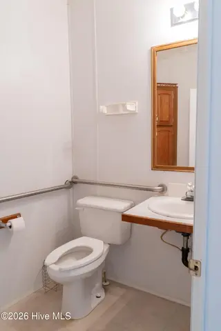 904 Jefferson Street, Whiteville, NC 28472 – photo 15: DSC01496