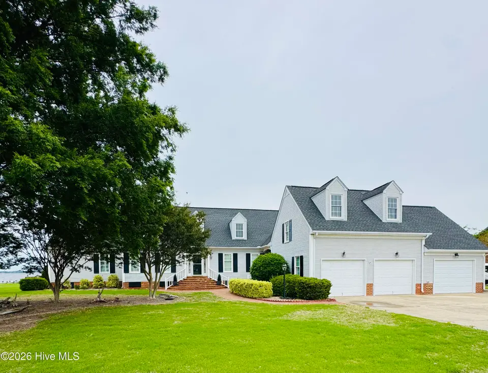 1008 Bateman Drive, Elizabeth City, NC 27909 – photo 1 of 74: Main View