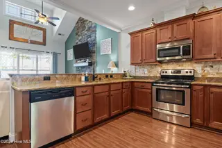 4409 Davencroft Village Drive, Winterville, NC 28590 — 3-bedroom home in Davencroft Village, Winterville, NC, photo 15 of 45: 15-web-or-mls-IMG_0019