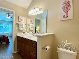 11 Court 11 Northwest Drive NW, Carolina Shores, NC 28467 — 3-bedroom home in Carolina Shores, Carolina Shores, NC, photo 17 of 28: 19-Master Bath
