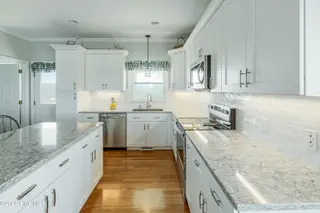 1711 E Fort Macon Road, Atlantic Beach, NC 28512 – photo 11: Open Kitchen