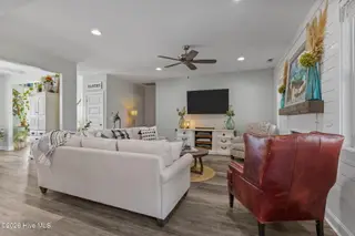 422 Lanyard Drive, Newport, NC 28570 – photo 20: Main Living Area