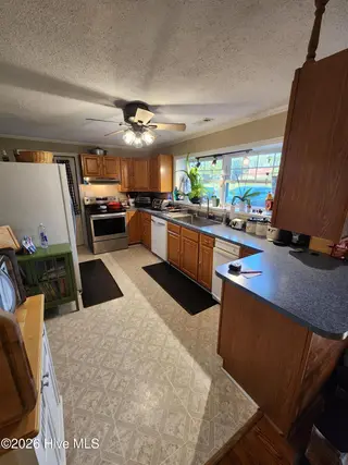 2523 Belgrade Swansboro Road, Maysville, NC 28555 – photo 5: 20260331_184733