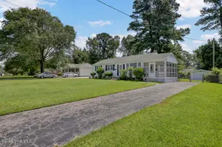 412 Seminole Trail, Jacksonville, NC 28540 – photo 2: 6g8a2136_918