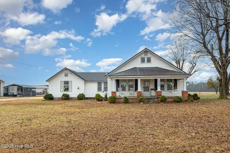 3235 Us Highway 13 Highway S, Goldsboro, NC 27530 – photo 1 of 32: 001_kv0a1370-edit_494