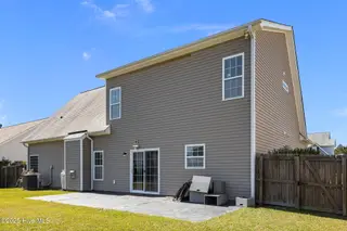 156 Moonstone Court, Jacksonville, NC 28546 – photo 5: 49-web-or-mls-156 Moonstone Ct. 107