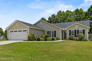 113 Rolling Meadow Drive, Richlands, NC 28574 — 3-bedroom home in Rolling Meadows, Richlands, NC, photo 2 of 46: 2_front exterior
