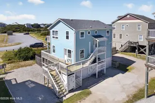 111 Summer Place Drive, North Topsail Beach, NC 28460 — 3-bedroom home, North Topsail Beach, NC, photo 7 of 58: 111SummerPlaceDrive-48