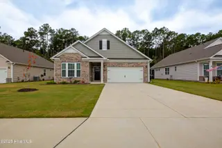6012 Bayberry Park Drive, New Bern, NC 28562 – photo 5: Long Driveway
