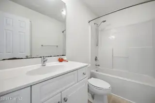 3172 Ruth Court, Greenville, NC 27834 – photo 24: 50-web-or-mls-IMG_0089_edit