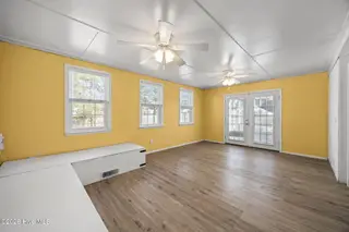 323 Cardinal Road, Jacksonville, NC 28546 – photo 11: 323 Cardinal Road, Jacksonville, NC