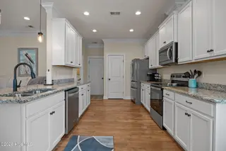 129 NW 11th Street, Oak Island, NC 28465 – photo 11: kitchen