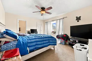 1216 Cross Creek Circle X6, Greenville, NC 27834 – photo 24: 32-web-or-mls-IMG_0047