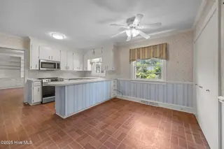 1902 York Street, Kinston, NC 28504 – photo 12: 42-web-or-mls-IMG_5309