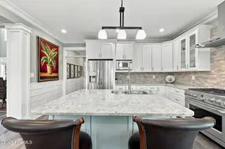 706 W Wilson Creek Drive, Trent Woods, NC 28562 – photo 19: 40-web-or-mls-0C0A5588-edit