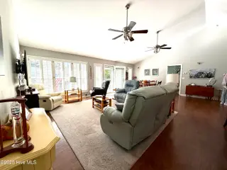 138 Loblolly Drive, Pine Knoll Shores, NC 28512 – photo 3: Great Room