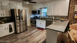 706 Hedrick Boulevard, Morehead City, NC 28557 – photo 3: 20250709_144651
