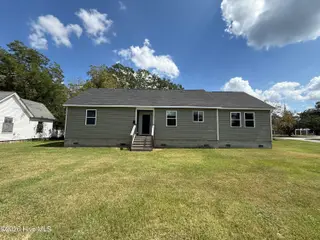 800 E Gordon Street, Kinston, NC 28501 – photo 1: Photo Sep 14 2026, 1 07 34 PM