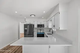 1101 Hunting Ridge Road, Wilmington, NC 28412 — 4-bedroom home in Echo East, Wilmington, NC, photo 7 of 41: Kitchen (90)