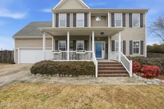 102 Creek Court, Elizabeth City, NC 27909 – photo 4: 4-web-or-mls-16_Creek Ct_KarianM_FullSiz