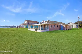 363 Live Oak Road, Newport, NC 28570 – photo 4: Waterfront Home in Newport