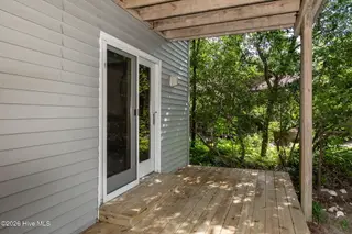 121 White Ash Drive, Pine Knoll Shores, NC 28512 – photo 12: 11-web-or-mls-chadwick-visuals-121-white