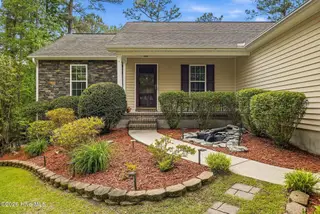 708 N Glenwood Trail, Southern Pines, NC 28387 – photo 5: Front Entrance