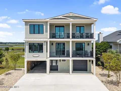 6620 Kings Lynn Dr, Oak Island