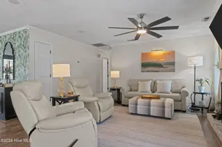 213 Pensacola Avenue, Morehead City, NC 28557 – photo 17: Living Room
