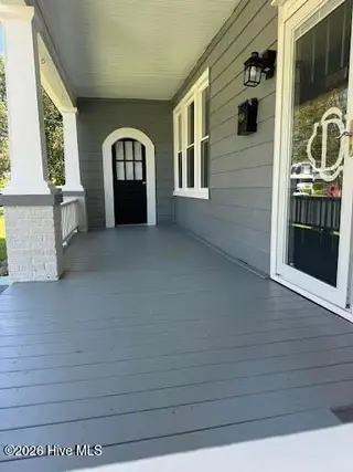 913 W Church Street, Elizabeth City, NC 27909 – photo 5: Front Porch 2